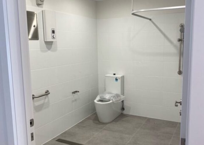 Plympton 5038 Bathroom